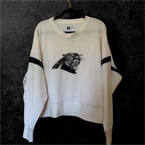 NFL Cream Sweatshirt with Team Logo - Picture 1 of 6